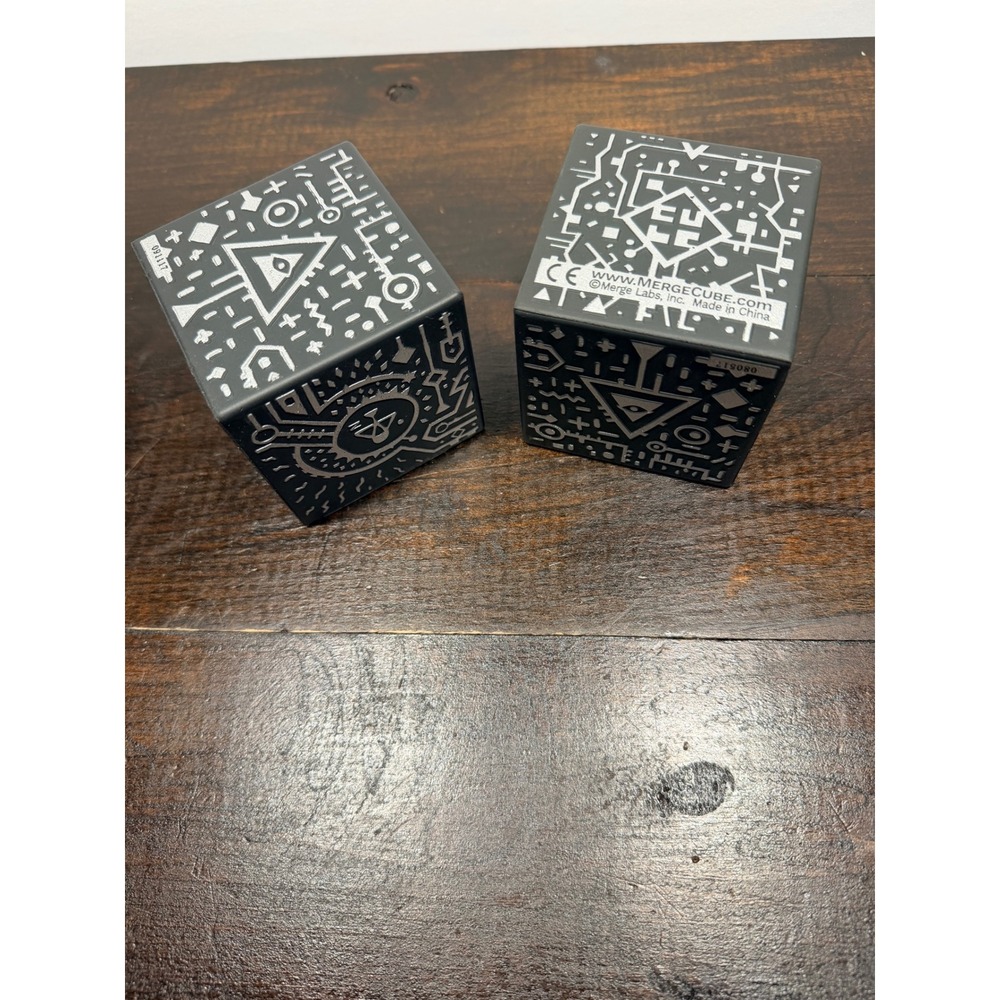 Merge Cube STEM 2 Pack Science objects Augmented Reality - Picture 2 of 4